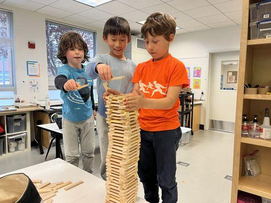 Students in Peleh Lab (Maker Space)