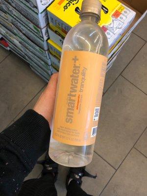 New tangerine Smartwater 1L