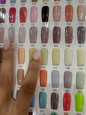 176 color u chose vs 176 powder on the actual nails. I can confirm the powder they used did say 176 on the container.