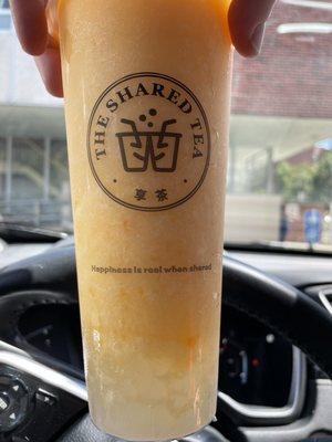 Mango smoothie with Crystal boba