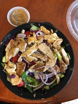 Grilled chicken salad to go