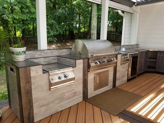 Fire Magic Grill and Outdoor Kitchen Components