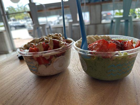 Pacific bowl with kale base (on the right) and nica bowl with banana base on the left