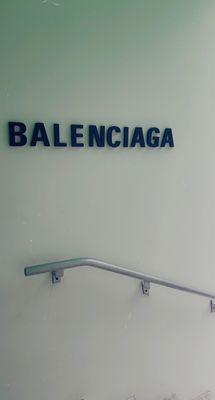 BALENCIAGA