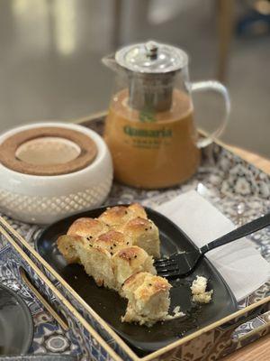 Honey Comb Pastry and Adeni Tea in a Kettle