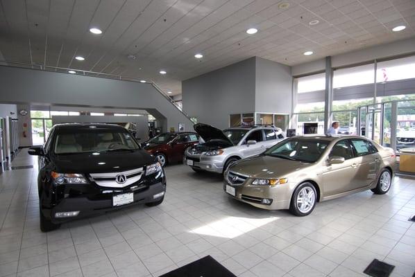 One side of the showroom at Acura by Executive in North Haven, CT.