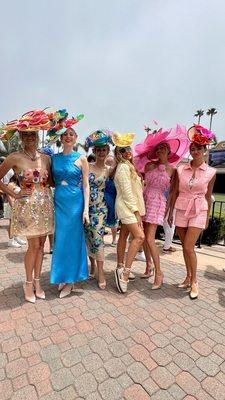 Hat Contest sponsors at the Del Mar Races Studio Savvy Salon