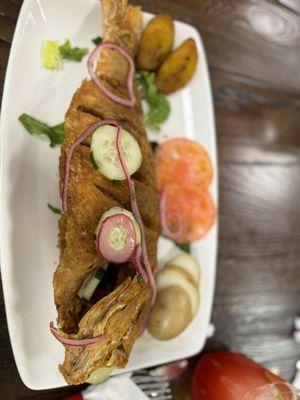 Pargo Frito (crispy fried red snapper)