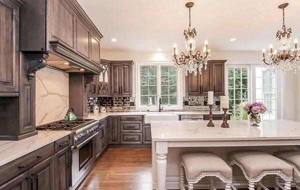 deep brown kitchen with calacutta quartz