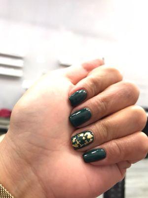 Iridescent Nail Lounge