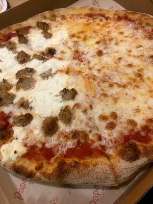 Large xtra cheese half meatballs and ricotta