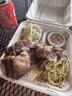 Picanha, pork, potato salad, pasta, rice, vinaigrette