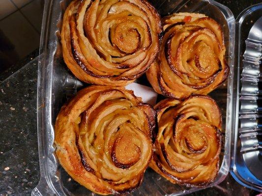 "Rose" Apple Buns (delicious) 1/2 is more than enough.