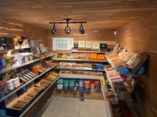 Ed’s Smoke Shop