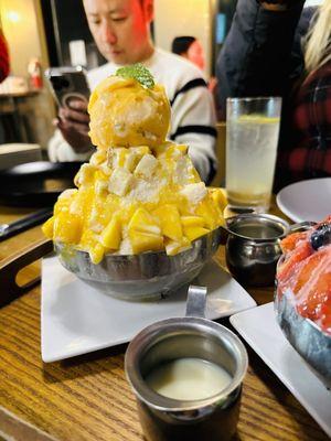 Mango bingsu