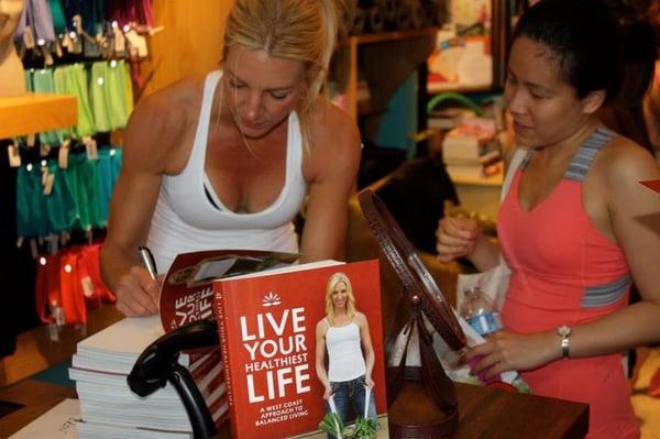 Live Your Healthiest Life Book Signing.