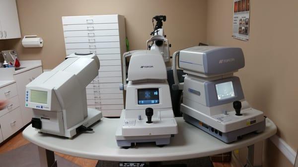 Eye test equipment