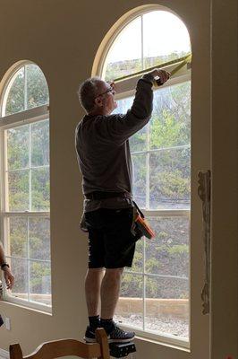 Mike measuring window