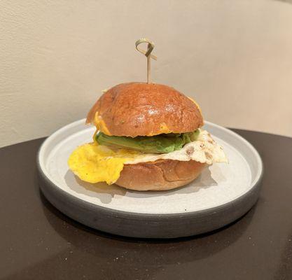 organic egg, cheddar and avocado on brioche roll