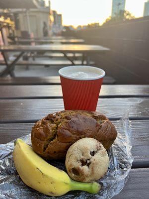 Hoy! Breakfast in paradise courtesy of Kyra (cookies) & Terry (pumpkin bread). Kyra Coffee & DonQ banana :D