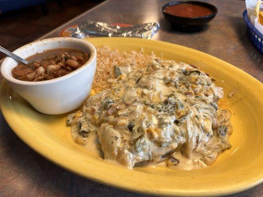 Pollo Poblano- thumbs up (even if the photo makes it quite beige)