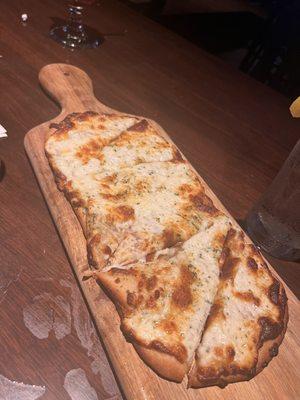 Garlic cheese bread