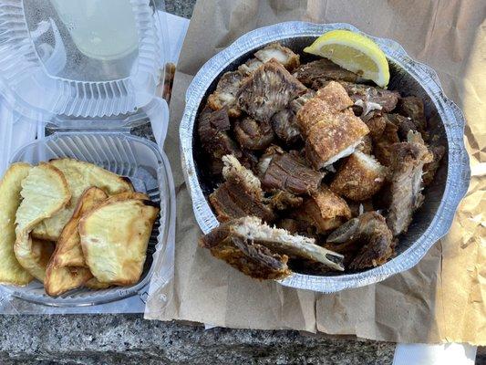 Chicharrones con Batata frita