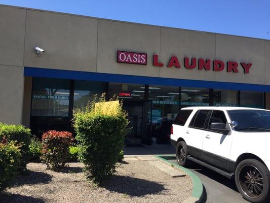 Oasis Laundry is very clean.