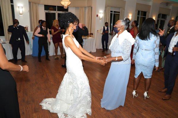 Bride Janet dancing with her Mom!