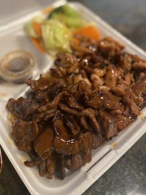 Combo beef & chicken teriyaki plate