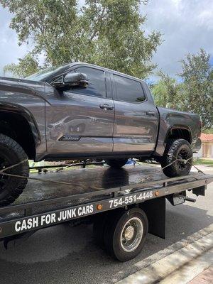 Towing truck near me