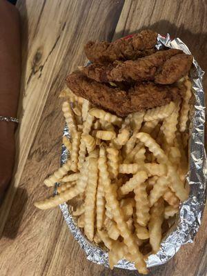 Chicken and fries basket