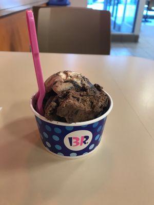 It's never too cold for $1.50/scoop ice cream!