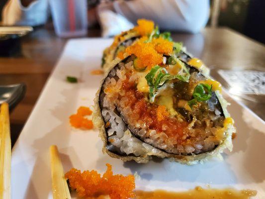 Spicy tuna tempura roll.