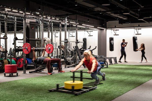 FIELDHOUSE gym