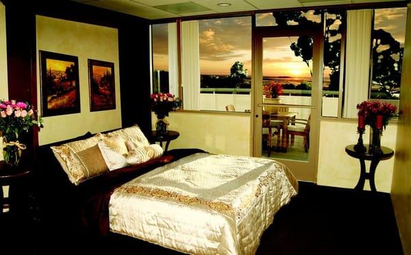 Laguna Beach Sleep Room