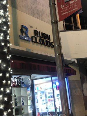 Rubii Vape & Smoke Shop Miami Beach