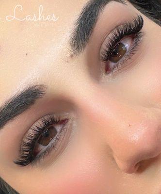 Volume lashes