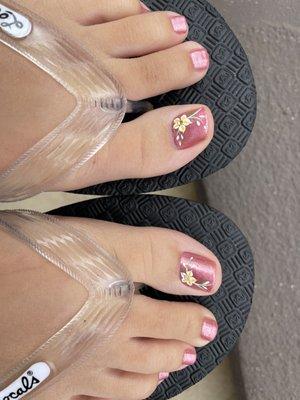 Pedicure with flower detail