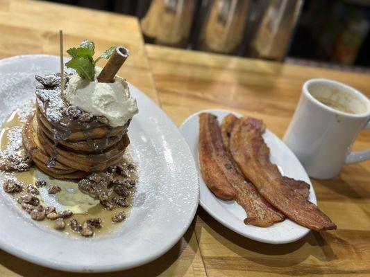 Cinnamon Bun French toast, bacon