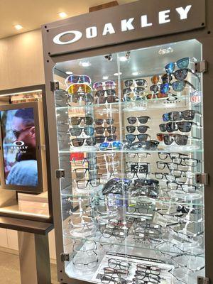 Oakley Collection