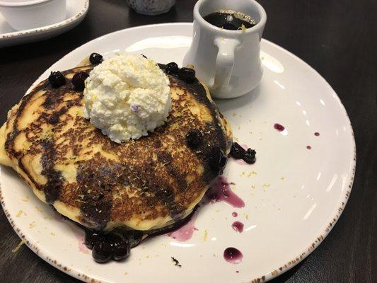 Lemon ricotta pancakes