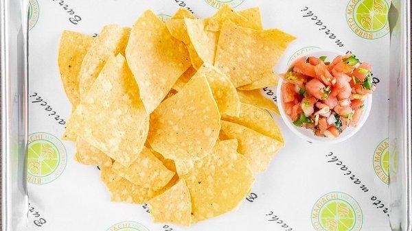 Chips with pico de gallo