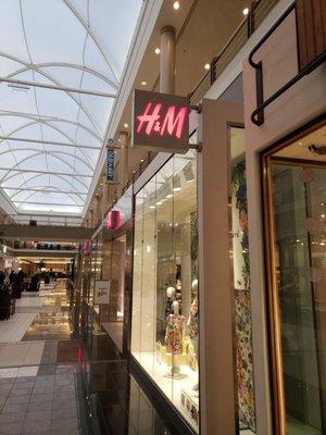 H&M