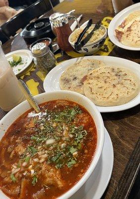 First time I have Menudo and pupusas at the same place! Awesome!!