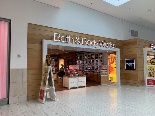 January 16, 2019; Bath  & Body Works - The Florida Mall 8001 South Blossom Trl Orlando, FL 32809