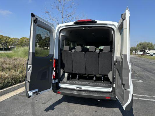 15 Passenger Ford Transit 350 XLT Mid-roof