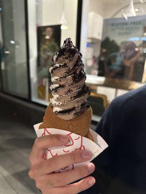 chocolate/vanilla swirl with custard taiyaki