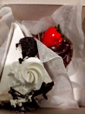 Oreo cookie cake with chocolate cupcake