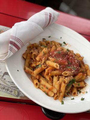 Gluten free pasta with bolognese sauce